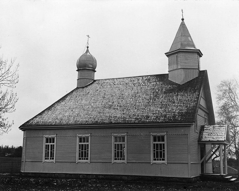 Old Believer's prayer house in Maslova, 1932.